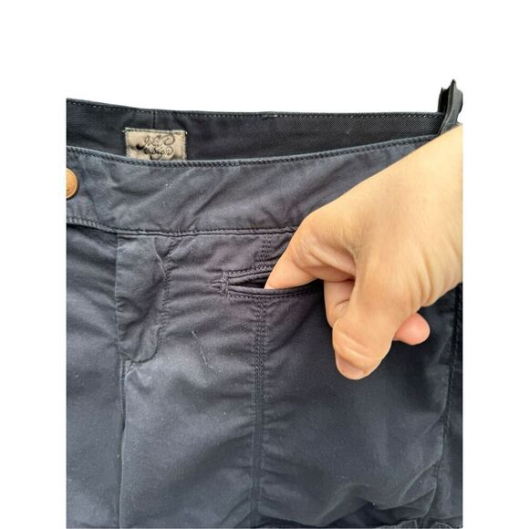 Gold Sign Virtue Navy Women Shorts Size 28 - Picture 2 of 10